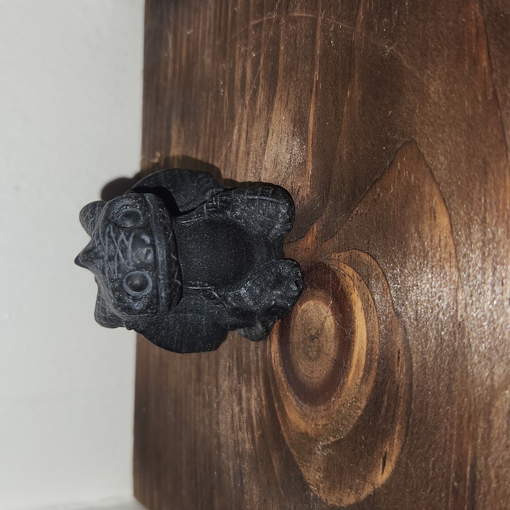 Obsidian toothless